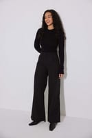 Go to image 1 of 4