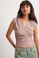 Go to image 1 of 4