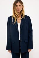 Go to image 1 of 3