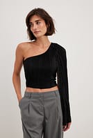 Go to image 1 of 4