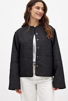 Go to image 1 of 7