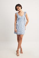 Go to image 1 of 4