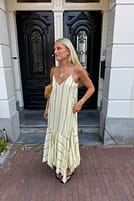 Gå till bild 1 av 7