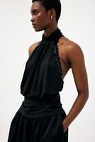Go to image 2 of 6