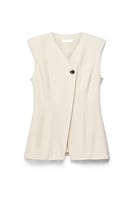 Go to image 1 of 3