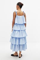 Go to image 2 of 7