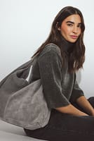 Go to image 2 of 4