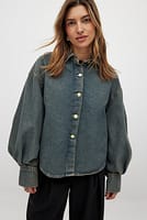 Go to image 1 of 5
