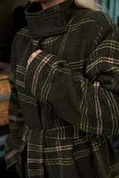 Go to image 4 of 7