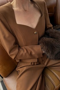 Neck Detail One Buttoned Blazer