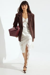 Scallop Lace Knee Length Skirt