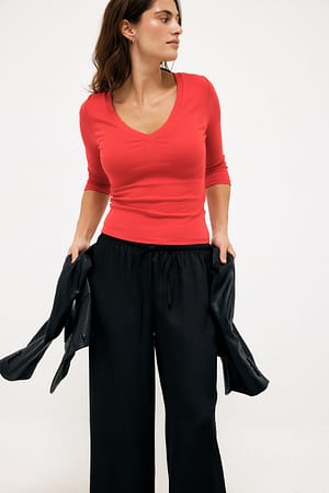 Red Camiseta de punto con escote en V 3/4