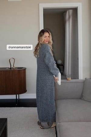 Dark Grey Lange Strickjacke