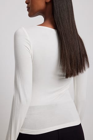 Image 2 of 4