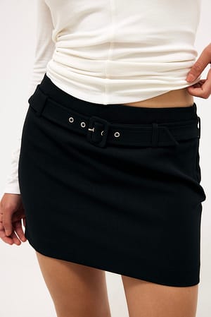 Black Mini-jupe ceinturée