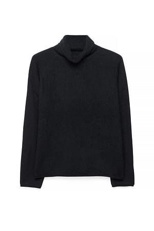 Black Borstad ullstickad polotröja