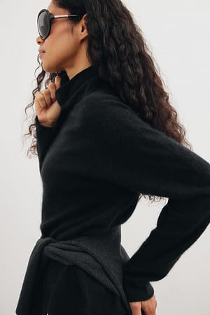 Black Gestrickter Rollkragenpullover aus gebürsteter Wolle