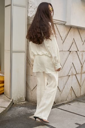 Image 2 of 6