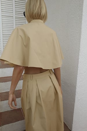 Image 2 of 7