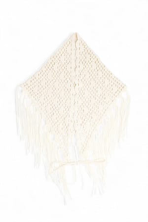 Offwhite Heklet trekantet skjerf