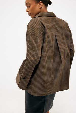 Image 2 of 7