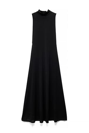 Black Maxikjole med dyb ærmegab