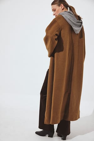 Image 2 of 7
