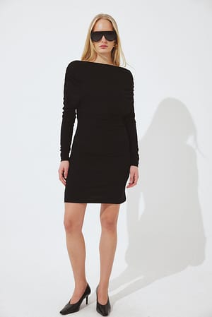 Black Långärmad miniklänning med drapering