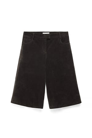 Image 4 of 6