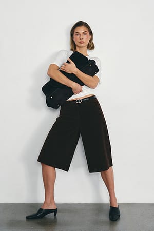Image 2 of 6