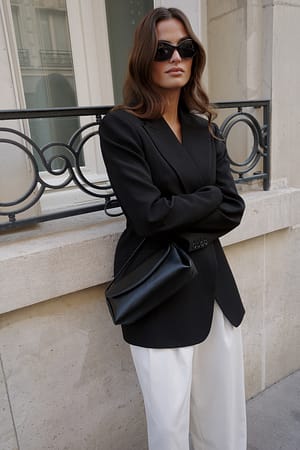 Black Figursydd blazer med breda axlar
