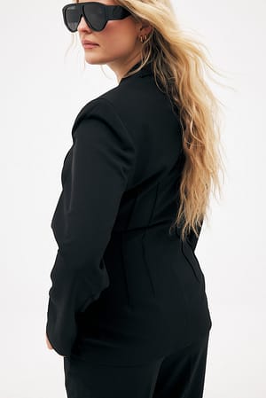 Image 2 of 7