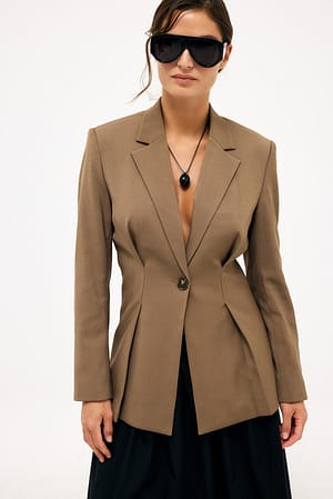 Light Brown Figursydd blazer