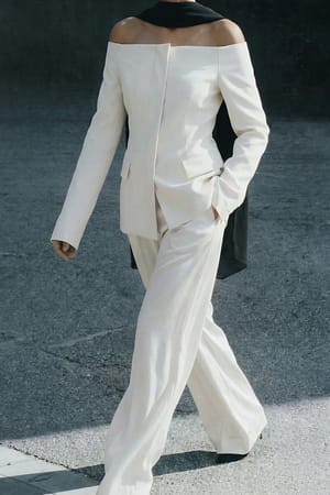 White Pantalon de costume évasé à taille haute