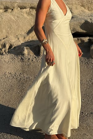 Image 3 of 7