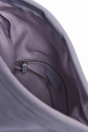 Image 3 of 4