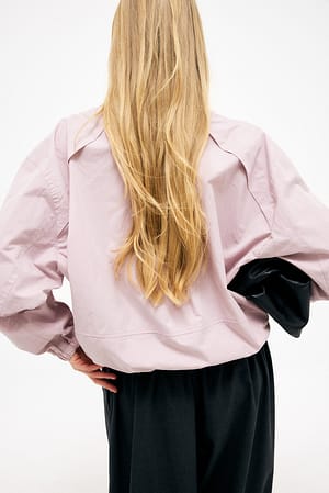 Image 2 of 6