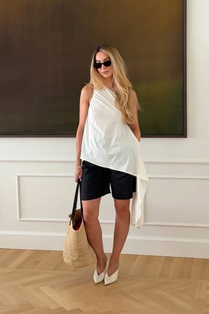 White Haut asymétrique en jersey