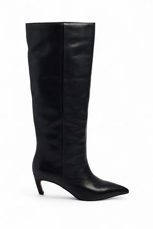 Black Bottes en cuir montant jusqu'au genou