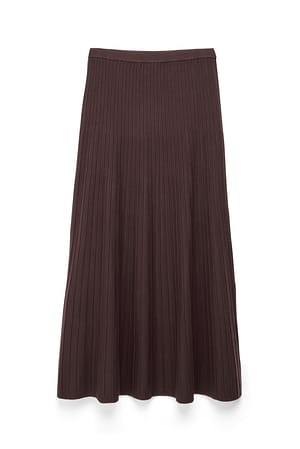 Brown Knitted Flowy Maxi Skirt