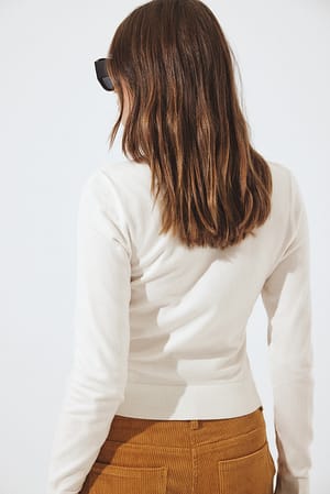 Image 2 of 6