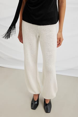 Offwhite Knitted Tape Yarn Balloon Trousers