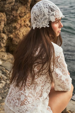 White Lace Detail Bonnet