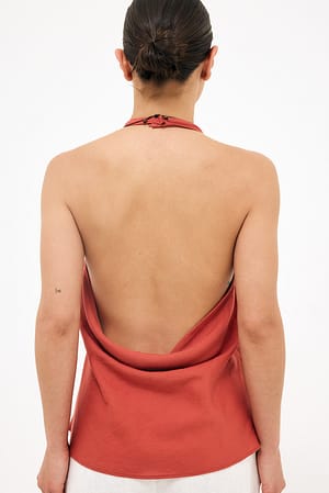 Rustic Red Neckholder-Top aus Leinen-Lyocell-Mix