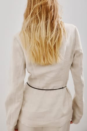 Image 2 of 7