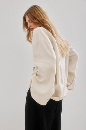 Image 2 of 7