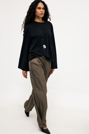 Image 3 of 3