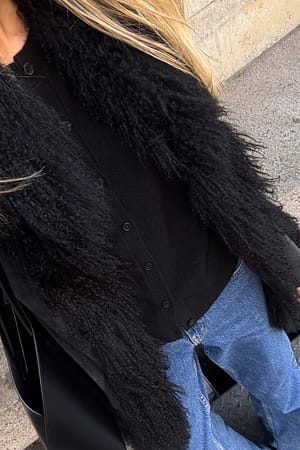 Black Strickjacke aus Kaschmir