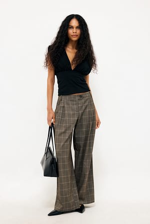 Brown Hose mit mittlerer Taille und Karomuster