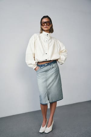 Image 4 of 7